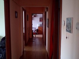 Apartament de vânzare 4 camere, în Cluj-Napoca, zona Mănăştur