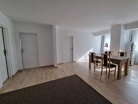 Apartament de închiriat 3 camere, în Cluj-Napoca, zona Aurel Vlaicu