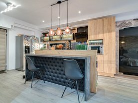 Apartament de vânzare 3 camere, în Bucureşti, zona Cotroceni