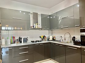 Apartament de vânzare 3 camere, în Bucureşti, zona Pipera
