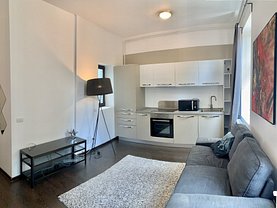 Apartament de vânzare 3 camere, în Bucureşti, zona P-ţa Romană