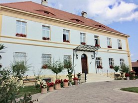 Casa de vânzare 6 camere, în Bradu