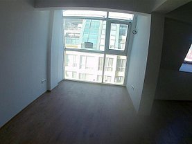 Apartament de vânzare 3 camere, în Braşov, zona Răcădău