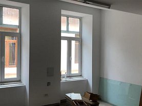 Apartament de vânzare 5 camere, în Braşov, zona Braşovul Vechi