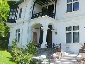 Casa de vânzare 8 camere, în Buşteni, zona Cezar Petrescu