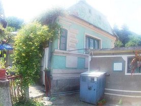 Casa de vânzare 3 camere, în Braşov, zona Dârste