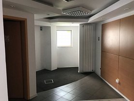 Vânzare spaţiu comercial