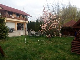 Casa 4 camere în Tarlungeni