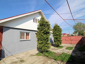 Casa de vânzare 3 camere, în Bacau, zona Periferie