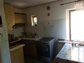 Apartament de vânzare 4 camere, în Otopeni, zona Central