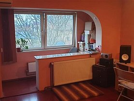 Apartament de vânzare 3 camere, în Otopeni, zona Central