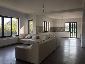 Casa de vânzare 3 camere, în 1 Decembrie
