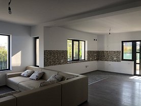 Casa de vânzare 3 camere, în 1 Decembrie