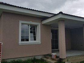 Casa de vânzare 3 camere, în Mosnita Noua
