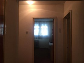 Apartament de vânzare 3 camere, în Bucuresti, zona Pantelimon