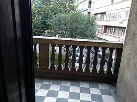 Apartament de vânzare 4 camere, în Bucureşti, zona Universitate