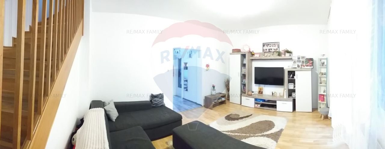 Casa / Vila cu 4 camere de vanzare