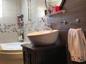 Apartament de vânzare 3 camere, în Bucuresti, zona Obor