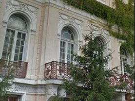 Casa de vânzare 15 camere, în Bucuresti, zona Sala Palatului