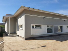 Casa de vânzare 3 camere, în Tunari