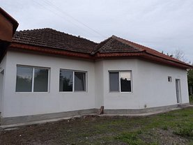Casa de vânzare 3 camere, în Strehaia