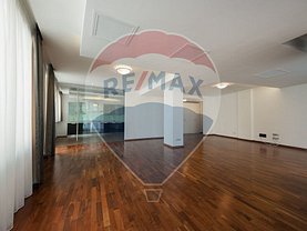 Apartament de vânzare 4 camere, în Bucuresti, zona Iancu Nicolae