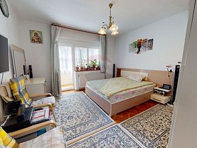 Apartament de vanzare 3 camere, în Bucureşti, zona Cişmigiu