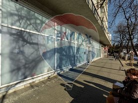Închiriere spaţiu comercial