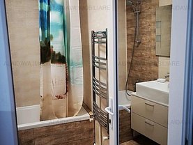 Apartament de închiriat 3 camere, în Constanţa, zona Far