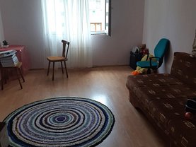 Garsonieră de vânzare, în Braşov, zona Rulmentul