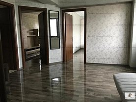 Apartament de vânzare 3 camere, în Bucuresti, zona Damaroaia