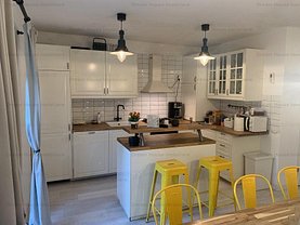 Apartament de vânzare 3 camere, în Bucureşti, zona Băneasa