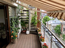Penthouse de vânzare 3 camere, în Bucureşti, zona Banu Manta