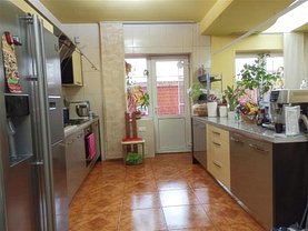 Casa de vânzare 5 camere, în Bucureşti, zona Antiaeriană