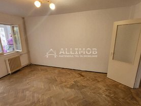 Apartament de vânzare 3 camere, în Ploiesti, zona Baraolt