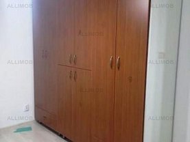 Apartament de vânzare 3 camere, în Ploiesti, zona Cantacuzino