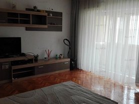Apartament de vânzare 3 camere, în Ploiesti, zona Ultracentral