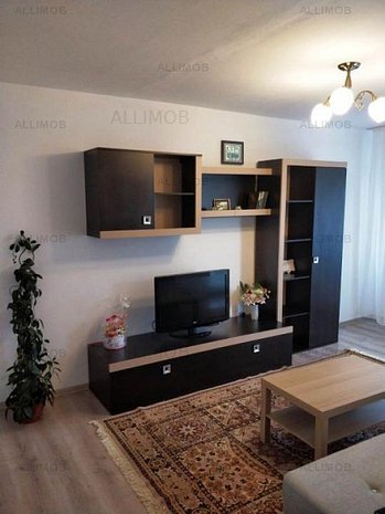 Apartament 3 camere in Ploiesti, zona Enachita Vacarescu - imaginea 1