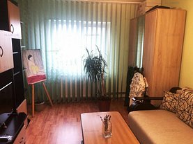 Apartament de vânzare 3 camere, în Ploieşti, zona Cantacuzino
