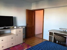Apartament de vânzare 3 camere, în Ploieşti, zona Central