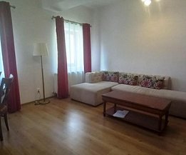 Apartament de vânzare 3 camere, în Ploiesti, zona Lupeni