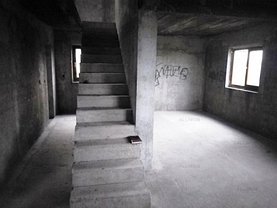 Casa de vânzare 5 camere, în Strejnicu