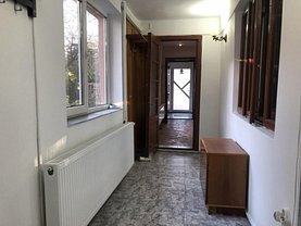 Casa de închiriat 3 camere, în Ploieşti, zona Central