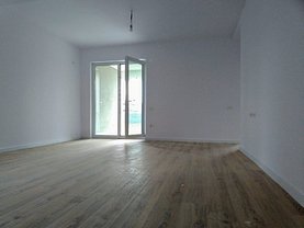 Apartament de vânzare 3 camere, în Dumbravita