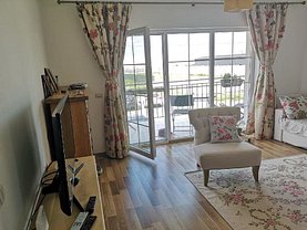 Apartament de vânzare 3 camere, în Dumbrăviţa