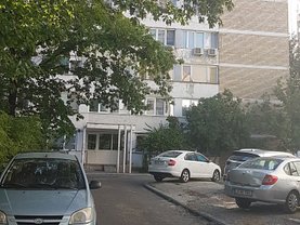 Apartament de vânzare 3 camere, în Bucuresti, zona Iancului