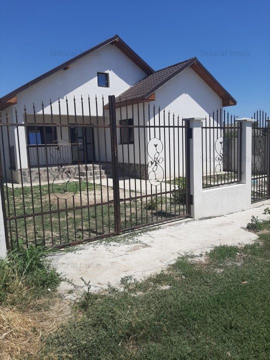 Casa de vânzare 4 camere