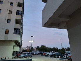 Apartament de vânzare 2 camere, în Bucureşti, zona Titan