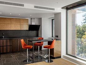Apartament de vânzare 4 camere, în Bucuresti, zona Primaverii