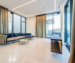Apartament de închiriat 4 camere, în Mamaia, zona Nord